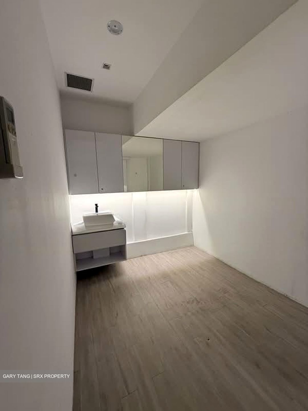 Ang Mo Kio Avenue 8 (D20), Shop House #586028781